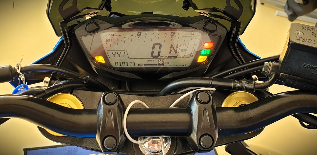 SUZUKI GSXS 750 - 2017 - 30373 KM 