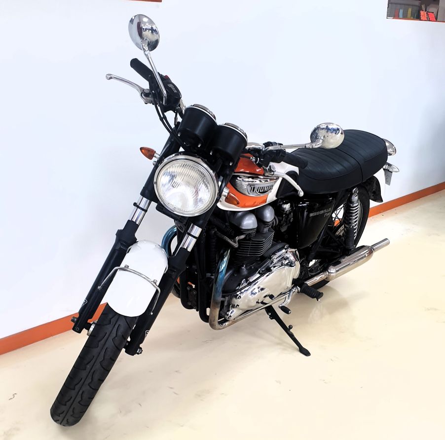 TRIUMPH BONNEVILLE T100 - 2005 - 33 522 KMS 