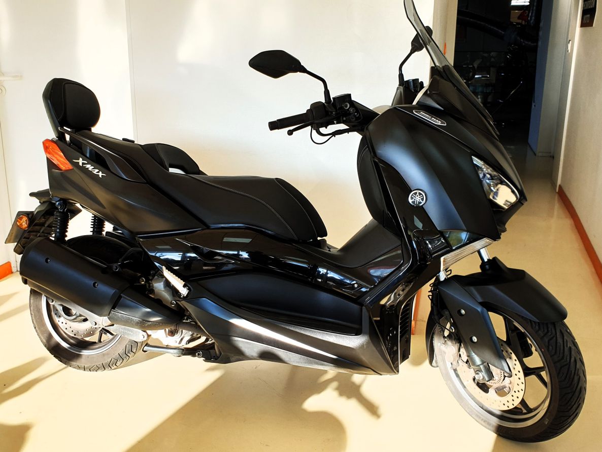 YAMAHA XMAX 300 IRON MAX 2019