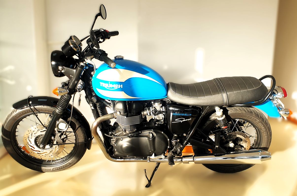 TRIUMPH BONNEVILLE SPIRIT - 2015 - 27 405 KMS 